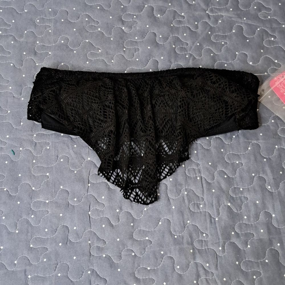Hula Honey black swim bikini top size small NWT